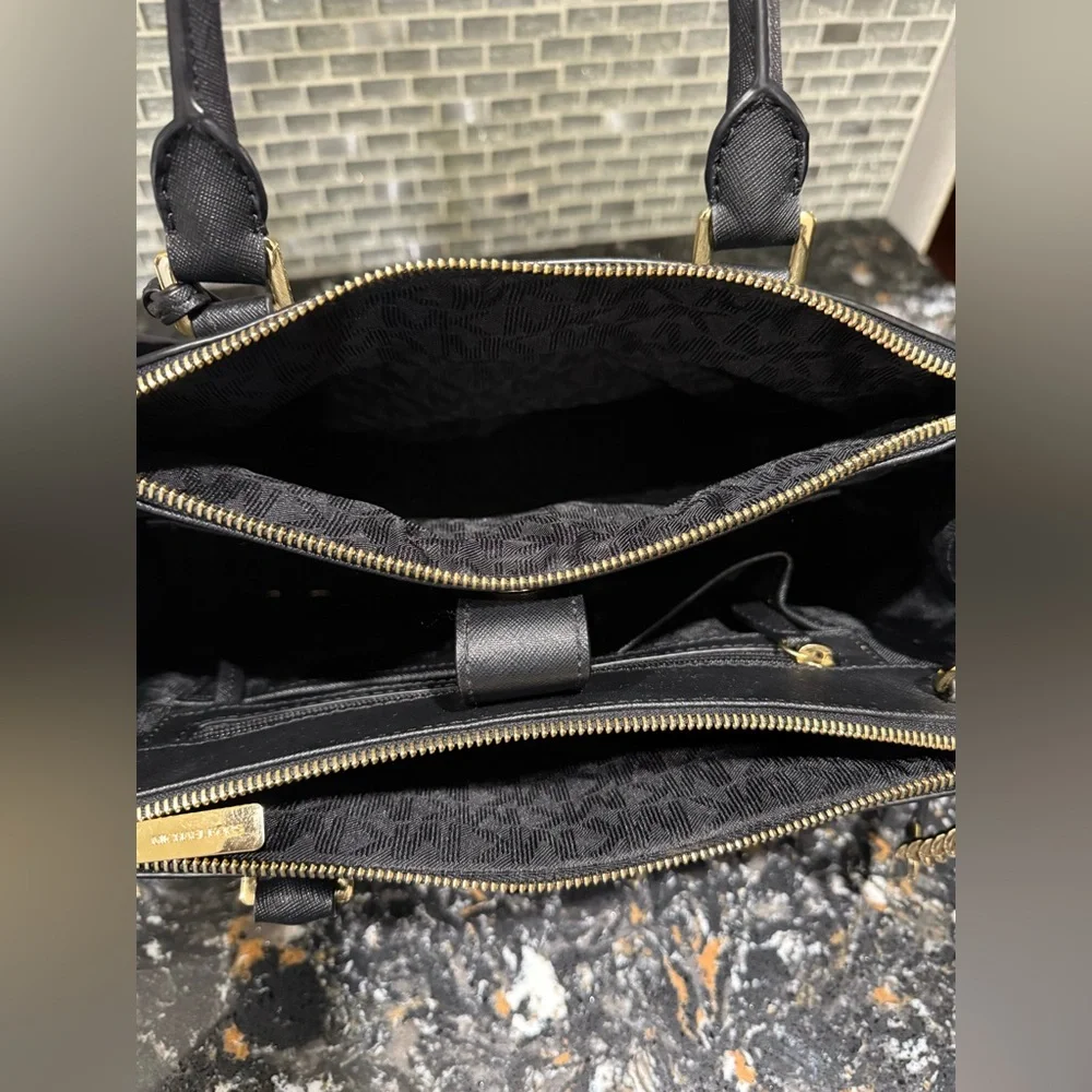 Michael Kors Sutton Black Leather Tote Bag - Picture 6 of 9